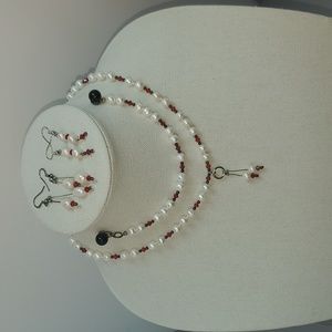 Red Crystal and Pearl Necklace, Bracelet and earrings set - Hand Made
